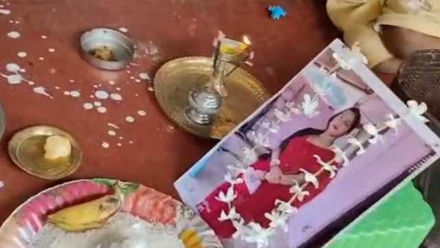 জীবিত মায়ের শ্রাদ্ধ করল ৭ বছরের ছেলে