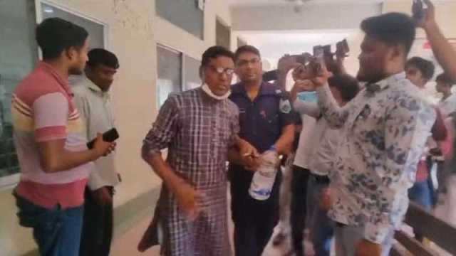 আদালতের হাজতখানায় মারধরের শিকার আ’লীগ নেতা 