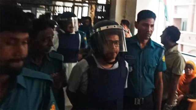 ৫ আগস্ট রাত আড়াইটা পর্যন্ত সংসদ ভবনে ‘লুকিয়ে’ থাকার কথা জানালেন পলক