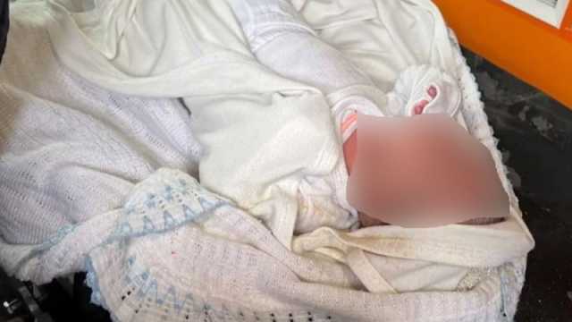 ভাগাড়ে পাওয়া শিশুর চিকিৎসার দায়িত্ব নিলেন বিএনপি নেতা