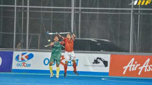 শেষ মিনিটে বাংলাদেশের জয়ের হাসি
