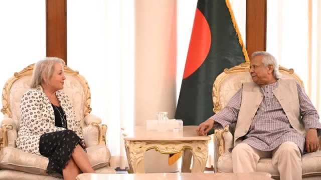 স্বাস্থ্যসেবা খাত শক্তিশালী করতে যুক্তরাজ্যের সহযোগিতা চাইলেন প্রধান উপদেষ্টা