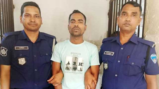 বাবাকে কুপিয়ে হত্যার দায়ে ছেলের যাবজ্জীবন