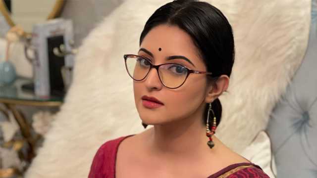 হাতে সব প্রমাণ আছে, আইনিভাবে মোকাবিলা করবো: পরীমণি