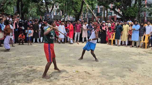 আজিজুল হক কলেজ ক্যাম্পাসে লাঠি খেলা