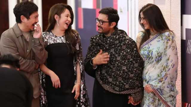 নতুন প্রেমিকার হাত ধরে ম্যাকাও উৎসবে আমির খান