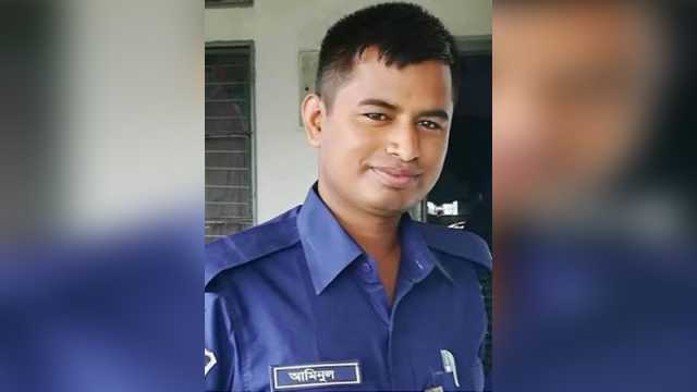 ফ্যানে ঝুলছিল পুলিশ সদস্যের মরদেহ