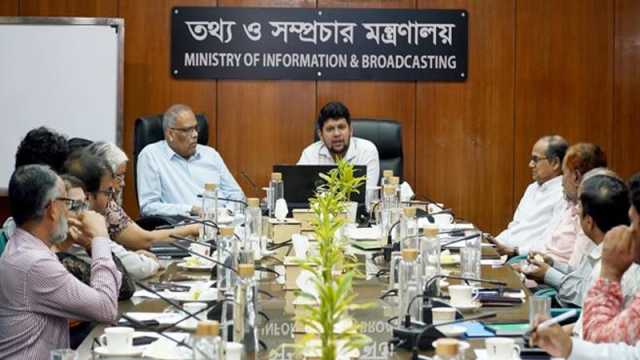 সাংবাদিকদের জন্য নৈতিকতা আইনও করা দরকার: তথ্য উপদেষ্টা