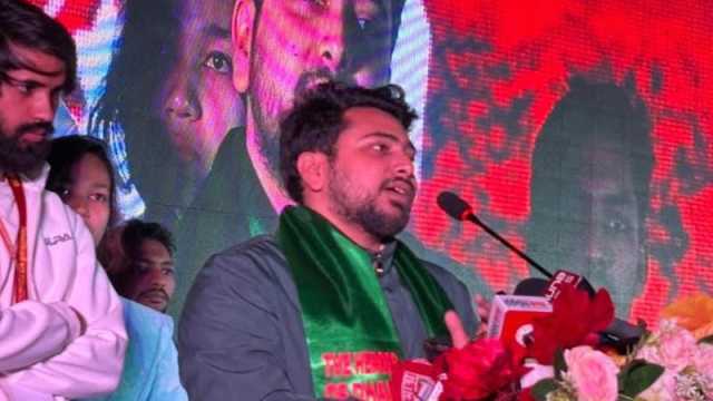 আ.লীগ-ছাত্রলীগের নামে বাংলাদেশে কেউ রাজনীতি করতে পারবে না: নাহিদ ইসলাম 