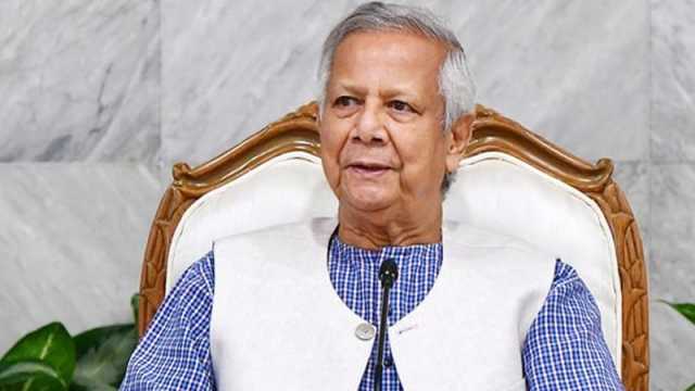 আইনশৃঙ্খলা স্বাভাবিক রাখতে ডিসিদের সজাগ থাকার নির্দেশ প্রধান উপদেষ্টার