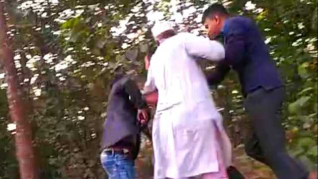 খবর সংগ্রহ করতে গিয়ে ৪ সংবাদকর্মী আহত, মামলা