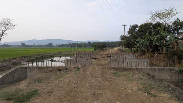 ১০ মাসের কাজে ৪ বছর পার, অর্ধেক অসমাপ্ত