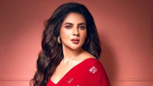 বিদেশে ঘুরতে গেলেই লোকে ভাবে পাত্রের খোঁজে গিয়েছি : পায়েল
