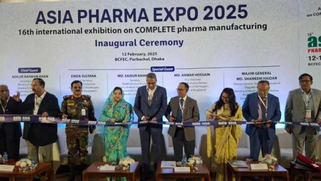 আমলাতান্ত্রিকতায় আটকে ওষুধের কাঁচামাল উৎপাদন