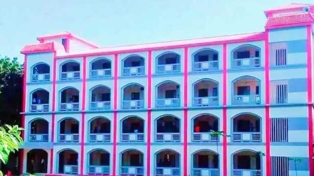 দুর্নীতির অভিযোগে অধ্যক্ষের অপসারণ চান প্রতিষ্ঠাতা