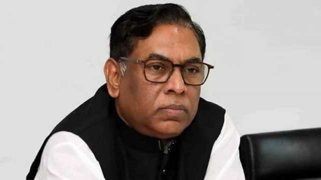 নসরুল হামিদ ও পরিবারের ২০ ব্যাংক হিসাব অবরুদ্ধ