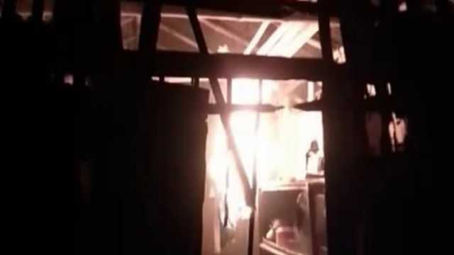ভেড়ামারায় স্বেচ্ছাসেবক দলের নেতার বাড়িতে হামলা, আগুন