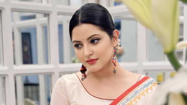 গৃহকর্মী বিরুদ্ধে পরীমণির মামলা খারিজ