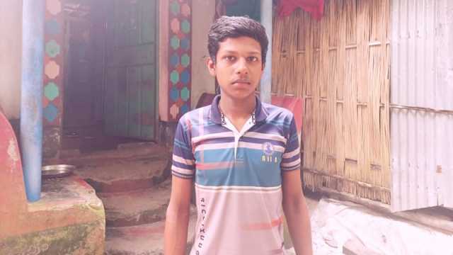 জিপিএ ৫ পেলেও কলেজে ভর্তি নিয়ে দুশ্চিন্তায় সুব্রত