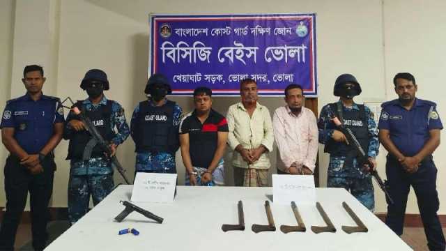 আগ্নেয়াস্ত্রসহ ৩ আওয়ামী লীগ নেতা গ্রেপ্তার