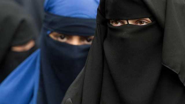 বোরকা ও নিকাব পরা নিষিদ্ধ করলো কাজাখস্তান
