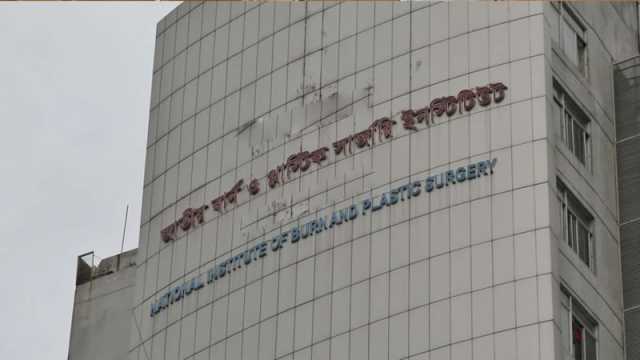 রাতে ঘুমিয়ে পড়ার পর আগুন, শিশুসহ পরিবারের ৫ জন দগ্ধ  
