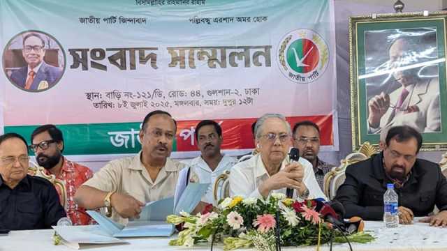 সাহস থাকলে কাউন্সিল করুন, জি এম কাদেরকে ব্যারিস্টার আনিস