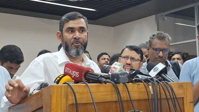 পোস্টাল ব্যালটে ভোট দেবেন প্রবাসীরা, প্রকল্প নেবে ইসি