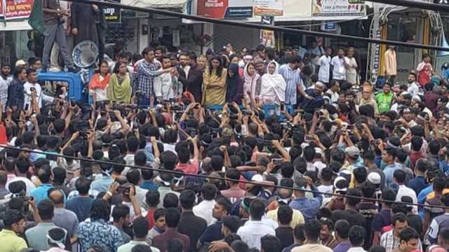 আধিপত্যমুক্ত দেশ গড়তে আবরার আমাদের অনুপ্রেরণা জোগাবে: নাহিদ ইসলাম 