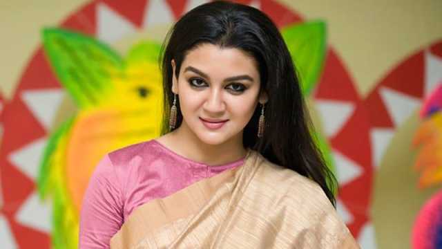 পর্দায় উঠে আসছে শশী, কুসুম ও কুমুদের জীবন