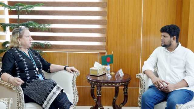 তথ্য উপদেষ্টার সঙ্গে ইউনেস্কোর বাংলাদেশ প্রতিনিধির সাক্ষাৎ