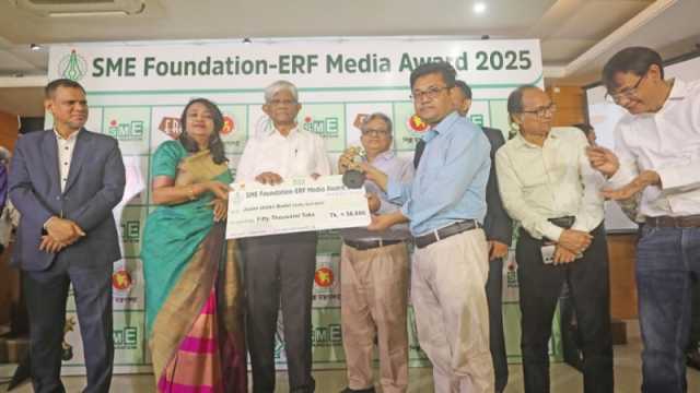 সমকালের জসিম উদ্দিন বাদলসহ ২১ সাংবাদিক পেলেন এসএমই ফাউন্ডেশন-ইআরএফ মিডিয়া অ্যাওয়ার্ড