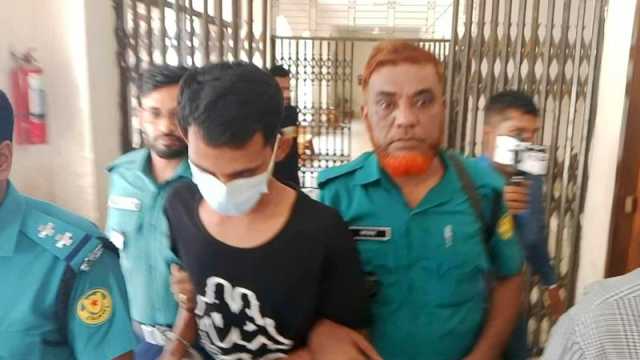 মিটফোর্ডের সামনে ব্যবসায়ীকে পিটিয়ে হত্যায় গ্রেপ্তার টিটন গাজী রিমান্ডে