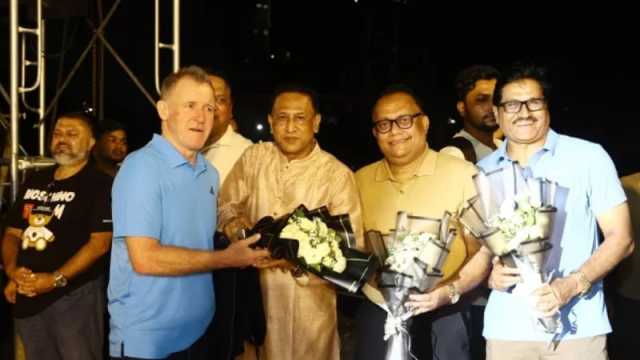 মধ্যরাতের সংবর্ধনায় যা বললেন বাংলাদেশের কোচ