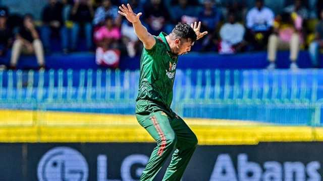 প্রত্যাবর্তনেও সেরা তাসকিন, ফেরার ম্যাচেও সেরা বোলিং তাসকিনের