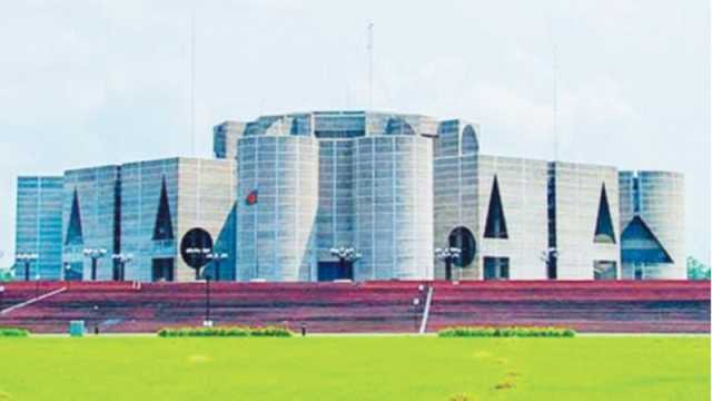গণতান্ত্রিক উত্তরণ কোন পথে?