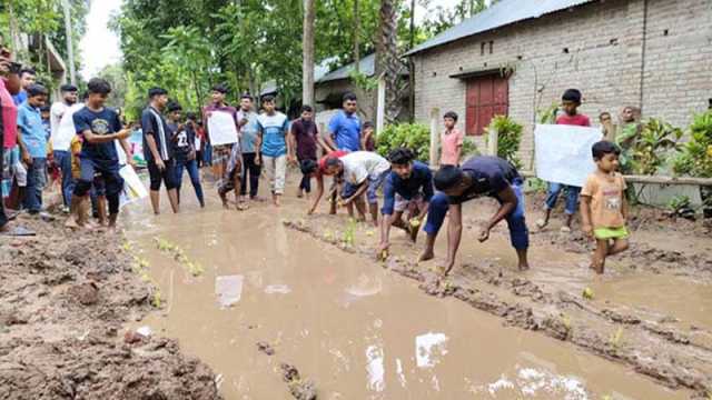 ‘এদেশে কেউ বিয়ে করতিও চায় না, দিতিও চায় না’