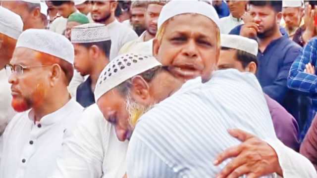 ‘তোরা না ভাইয়ের লাশ নিয়ে আসবি’