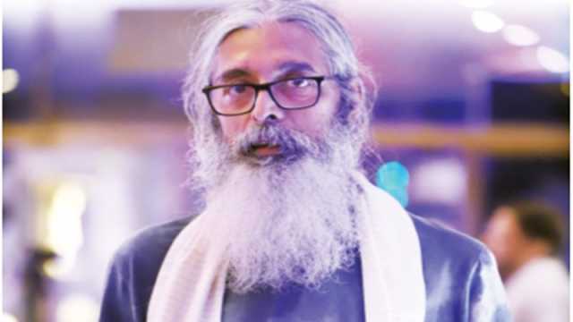 আমাদের পরাবাস্তব টাউনের দিনরাত্রির দৃশ্য