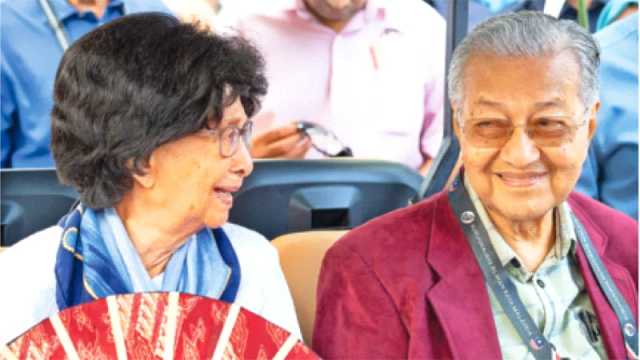 ‘গণতন্ত্র ব্যর্থ, আধুনিক সভ্যতা ভেঙে পড়েছে’