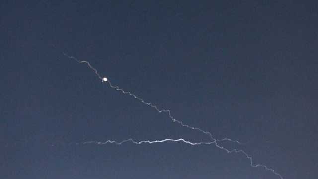 ইয়েমেন থেকে ইসরায়েলে ২ দফা ক্ষেপণাস্ত্র হামলা