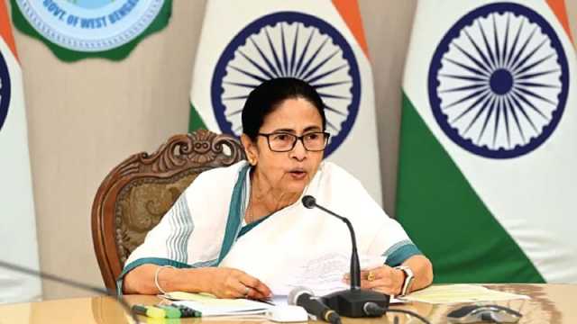 ভারতের প্রধানমন্ত্রী মোদি নাকি অমিত শাহ, প্রশ্ন মমতার