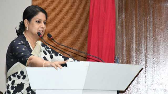 দেশের সবচেয়ে বড় নিরাপত্তা ঝুঁকি জলবায়ু সংকট: পরিবেশ উপদেষ্টা