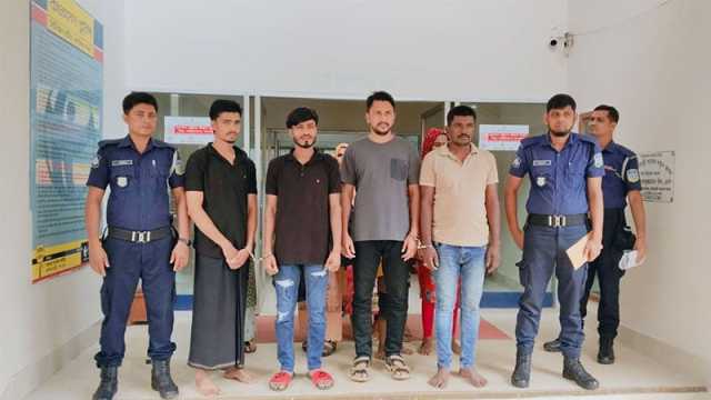 শেরপুরে অনুপ্রবেশের অভিযোগে ১১ বাংলাদেশি আটক