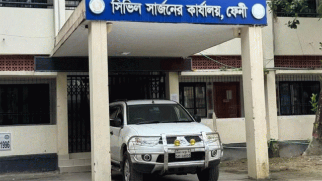 দশ লাখ টাকা ঘুষ দাবি: ফেনীতে সমন্বয়ক ও চাকরি প্রার্থীর বিরুদ্ধে মামলা