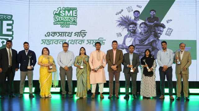 সাত উদ্যোক্তাকে সম্মাননা দিল প্রাইম ব্যাংক