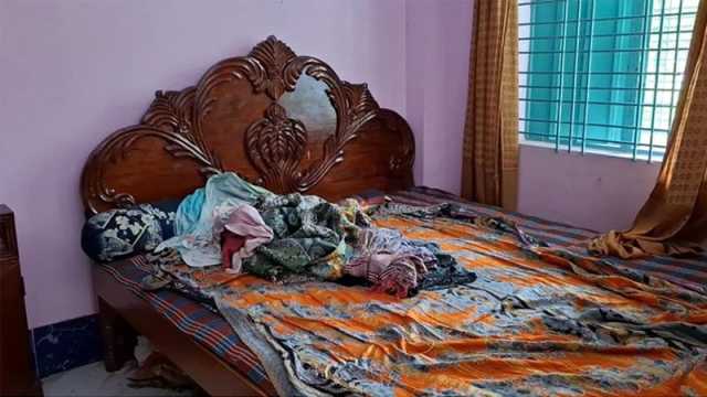 রৌমারীতে অস্ত্রের মুখে জিম্মি করে ডাকাতি