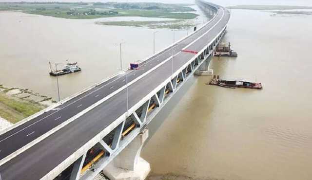 মোবাইল ফোনে ব্যয়ের ওপর সারচার্জ বন্ধে লিগ্যাল নোটিশ