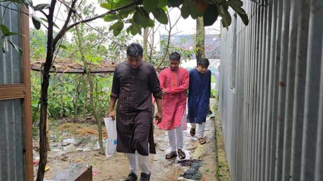 দেশের স্বার্থে সবাইকে ঐক্যবদ্ধ হতে হবে: হাসনাত আব্দুল্লাহ