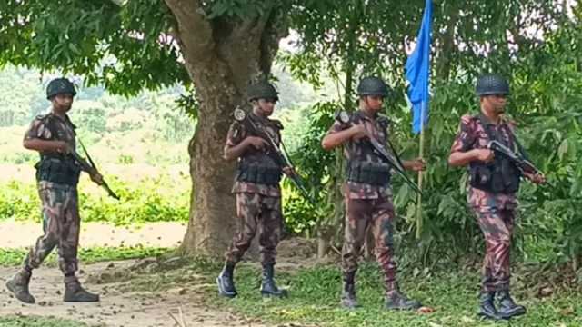 সীমান্তে চামড়া পাচার ও পুশইন রোধে সতর্ক বিজিবি